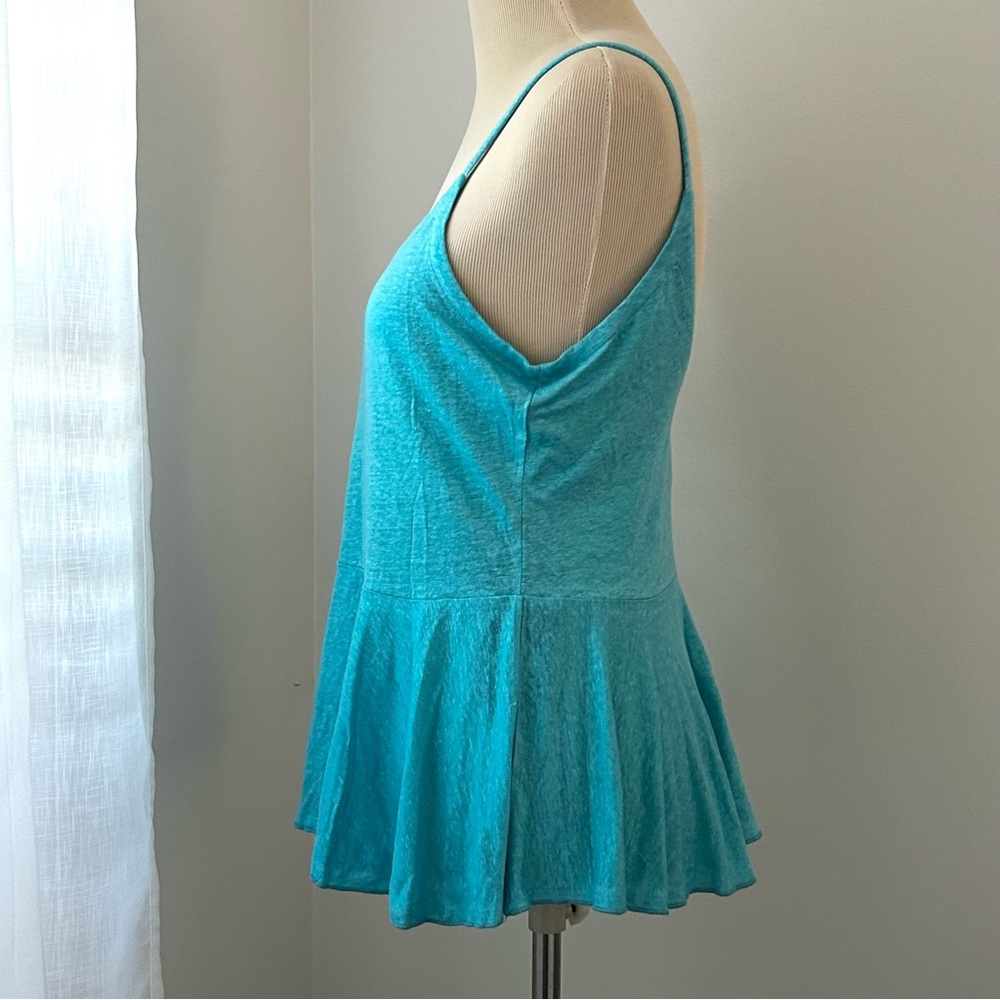 🌸NWT Chaser Scoop Back Peplum Cami. Aqua. Size: Small - Picture 3 of 8